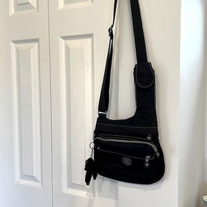 Kipling Andrea front pocket bag in black